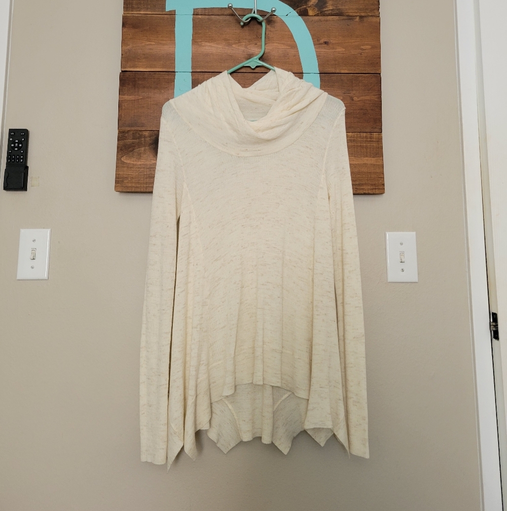 SLEEPING ON SNOW Cream Ribbed Cowl Neck High Low Wool Blend Sweater Large